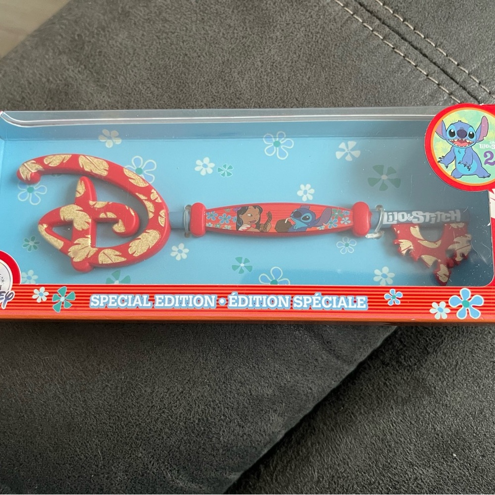NWT Lilo and Stitch Key